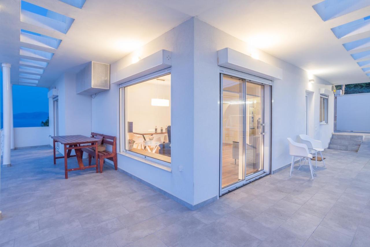 Epipleon Suites Agioi Apostoloi  Exterior photo