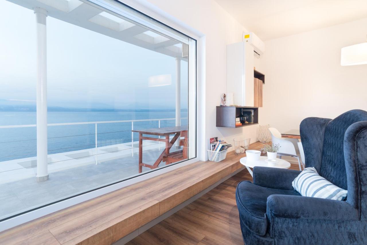 Epipleon Suites Agioi Apostoloi  Exterior photo