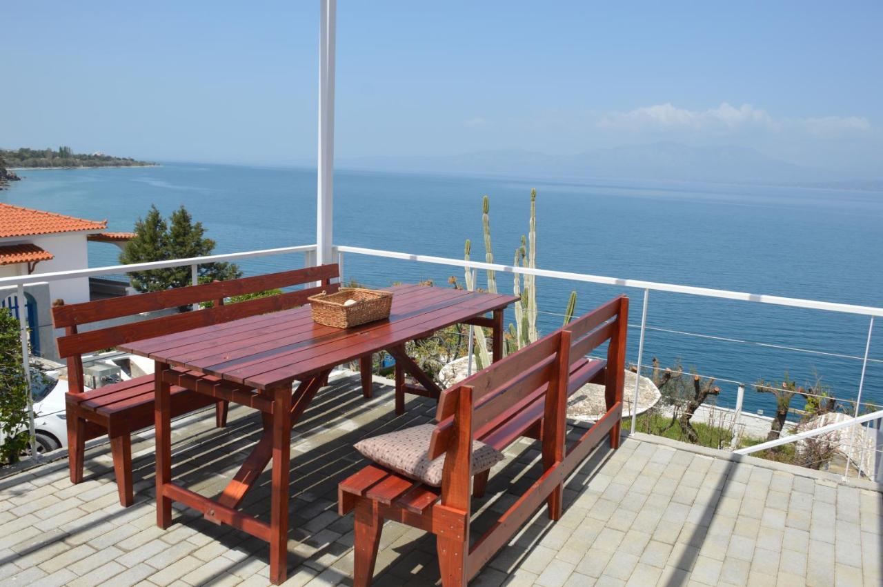 Epipleon Suites Agioi Apostoloi  Exterior photo